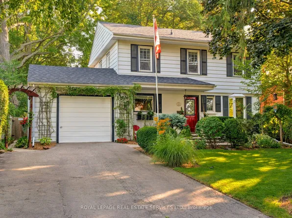 145 Suffolk Ave, Oakville, ON L6K 2L5
