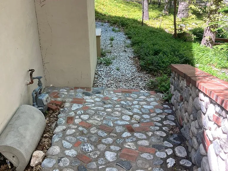 887 Talisman Ln — Photo 41