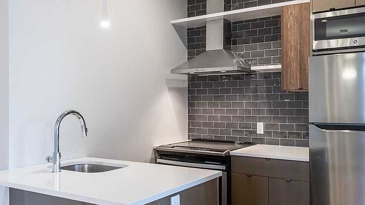 1st image of 34 Belvidere St APT 2R