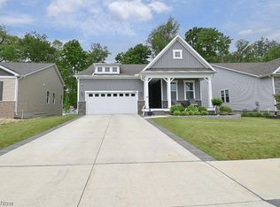 8208 Mustang Ln, Mentor, OH 44060