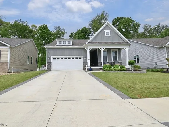 8208 Mustang Ln, Mentor, OH 44060