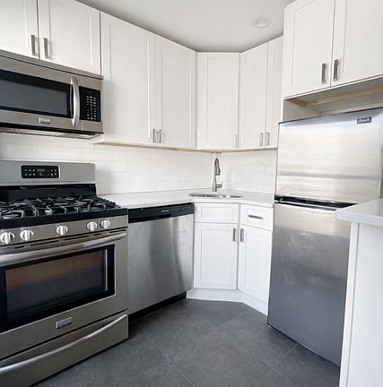 5th image of 405 1st St #3