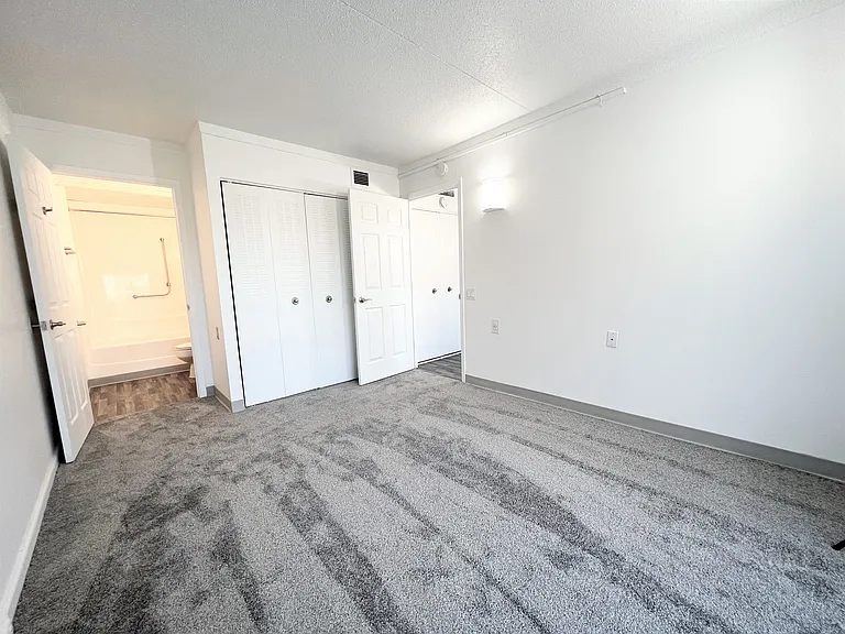Cedar Place Apartments — Photo 8