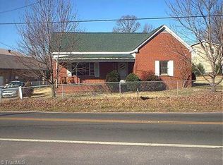 1839 E Westfield Rd, Mount Airy, NC 27030