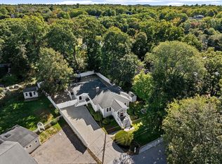 7 Cliff Rd, Hingham, MA 02043