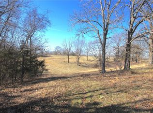 699 Gates Ln, Pea Ridge, AR 72751