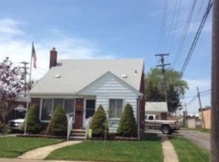 7124 Luana Ave, Allen Park, MI 48101