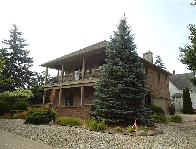1st image of 221 Lovett St
