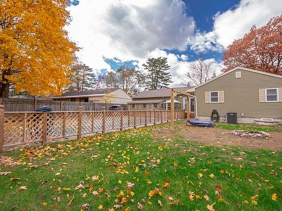 3rd image of 10 Leland St