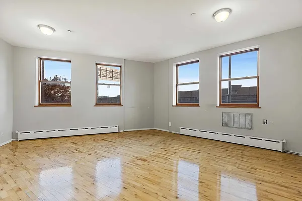 Rented by Vector New York, LLC | media 7