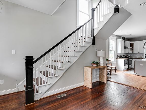 3rd image of 3123 Fendall Ave