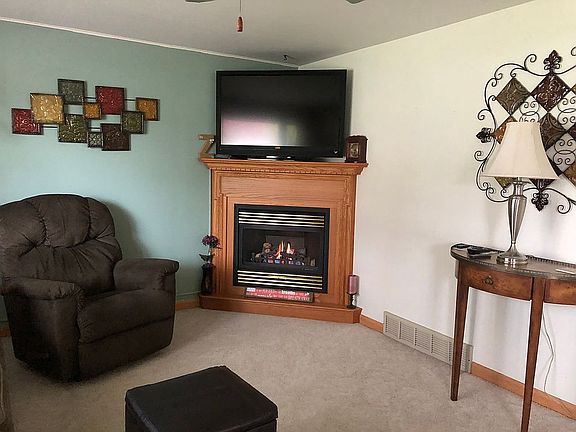 Gas fireplace