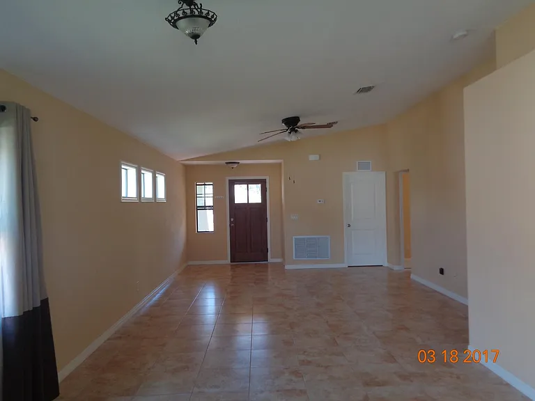 430 San Lorenzo Ct — Photo 4