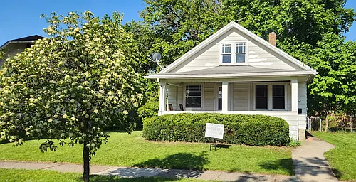 1804 Latham St Photo 1