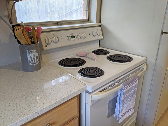 3rd image of 9621 Larston St Unit B