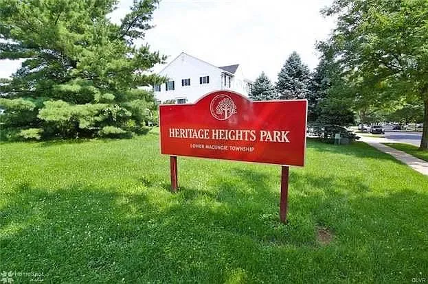 8165 Heritage Dr — Photo 26