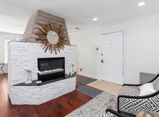 808 W Island Square Dr, Saint Simons Island, GA 31522