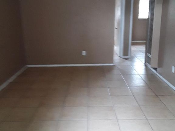 5th image of 2602 E Monte Cristo Ave APT 1