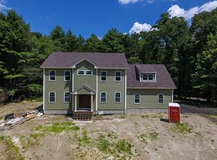 102 Knight Hill Rd, Scituate, RI 02815