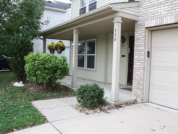 2nd image of 750 Thornwood Ln