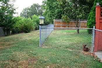 4th image of 412 Warren Cir