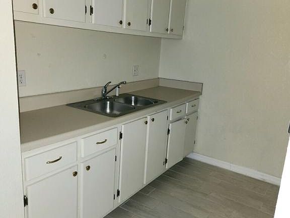 5th image of 2170 Knox Mc Rae Dr #38