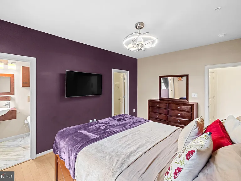 1116 Autumn Brook Ave — Photo 25
