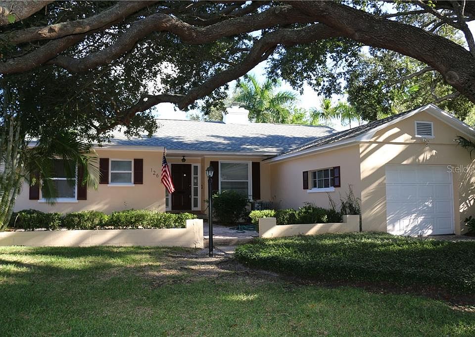 1st image of 126 Catalan Blvd NE