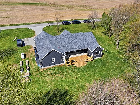 3rd image of 9775 Conrad Rd