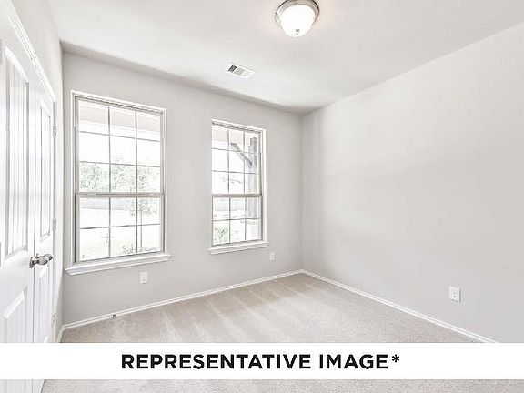3rd image of 4737 Redbud Dr