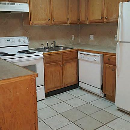 3rd image of 6805 Bethune Dr