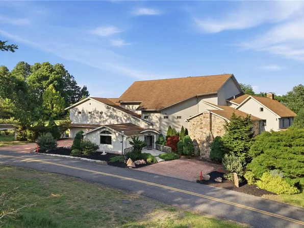 6271 Batman Rd, Zionsville, PA 18092