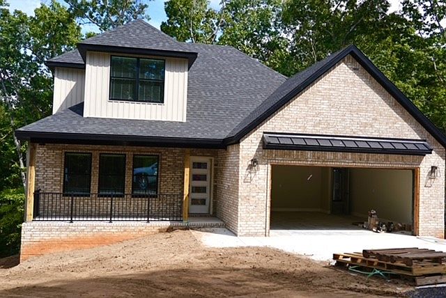 1st image of 30 Westmorland Dr