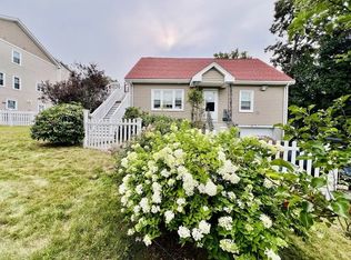 158 Houghton St #B, Worcester, MA 01604