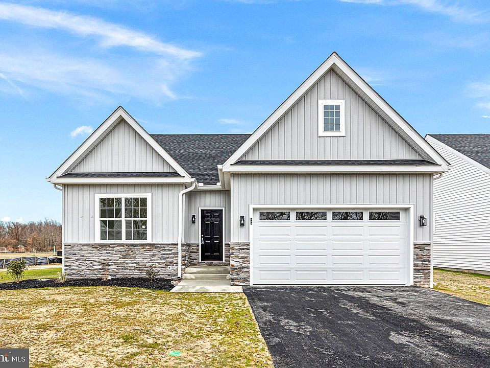1st image of 205 Danfield Dr