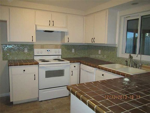 3rd image of 16018 Ballica Dr