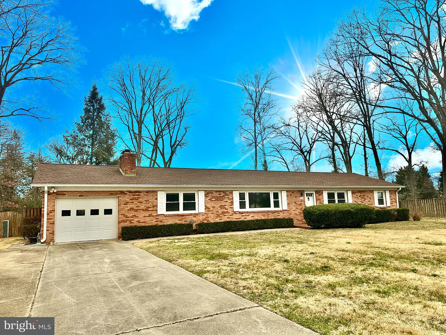 10170 Dogwood Dr photo 1