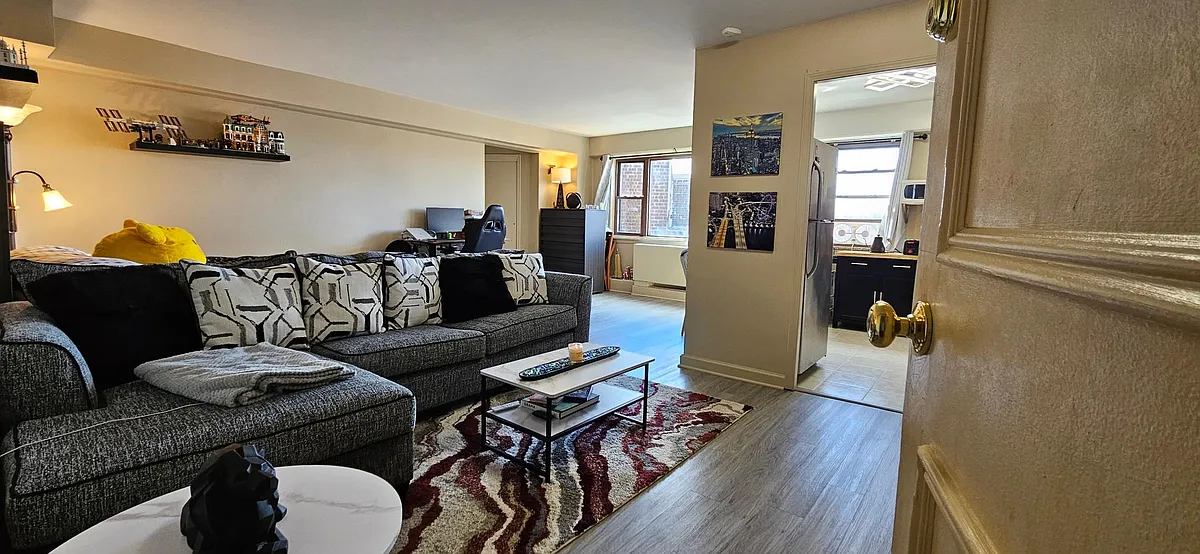 Building Photo - 8800 Boulevard East #8K