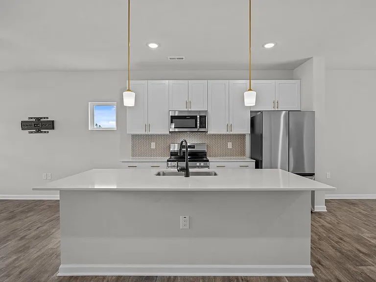 200 Beacon Hill Rd — Photo 17