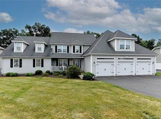 86 Knoll Ridge Ct, Middletown, CT 06457