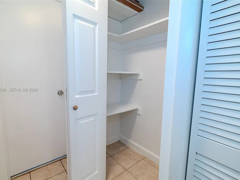 921 Jefferson Ave #3C — Photo 18