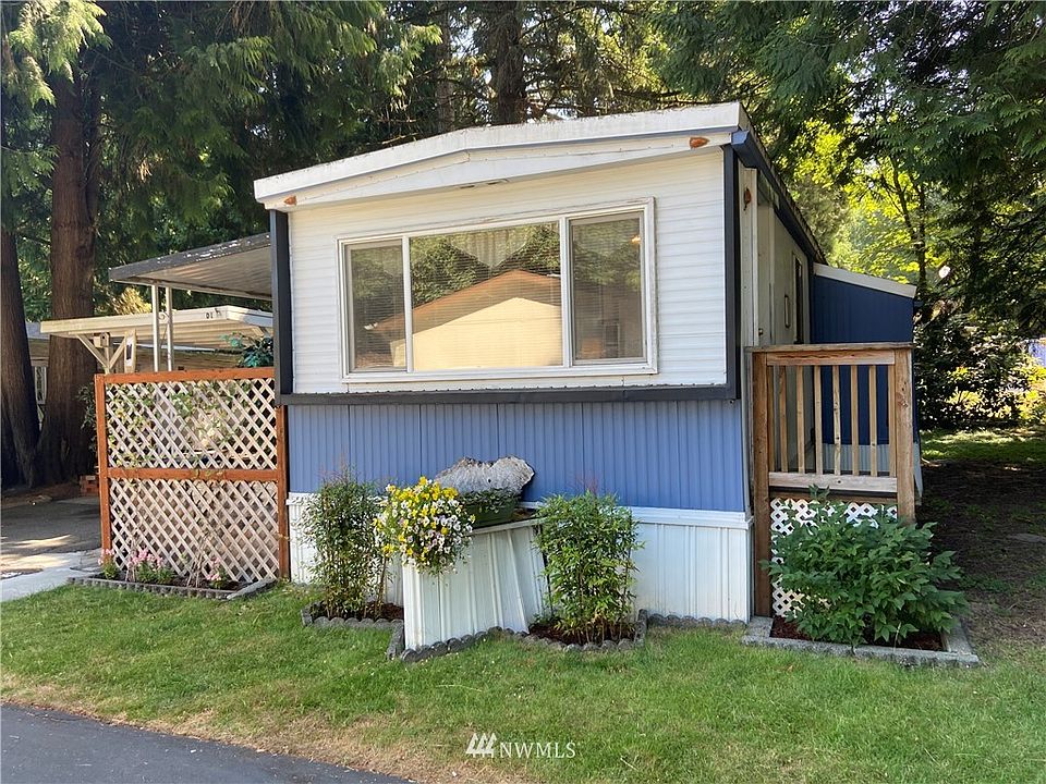 1st image of 900 29th Street SE #D1