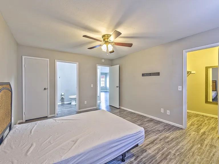 6617 W Tropicana Ave #101 — Photo 9