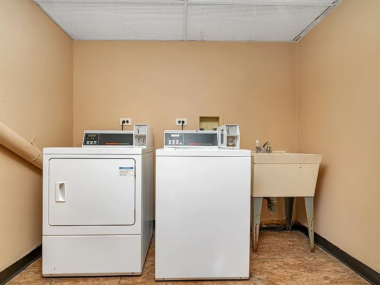 Quail Ridge Apartments — Photo 3