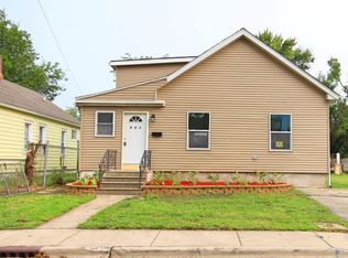 561 Dover St, Joliet, IL 60432