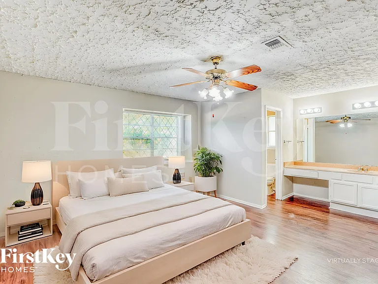 15706 Tammany Ln — Photo 12