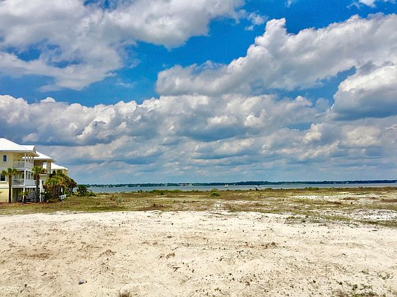 3rd image of 7689 White Sands Blvd