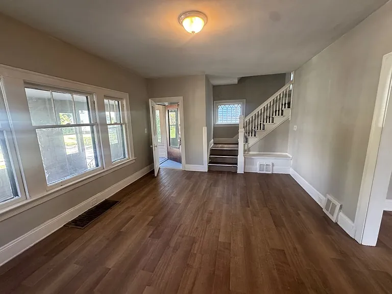 14200 Scioto Ave — Photo 8