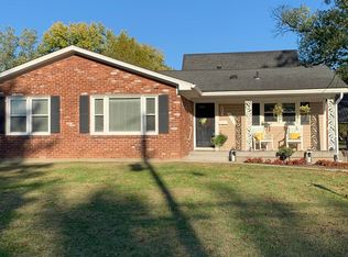8305 Linda Rd, Louisville, KY 40219