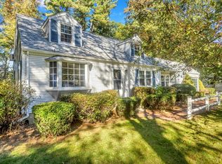 11 Longfellow Rd, Holyoke, MA 01040